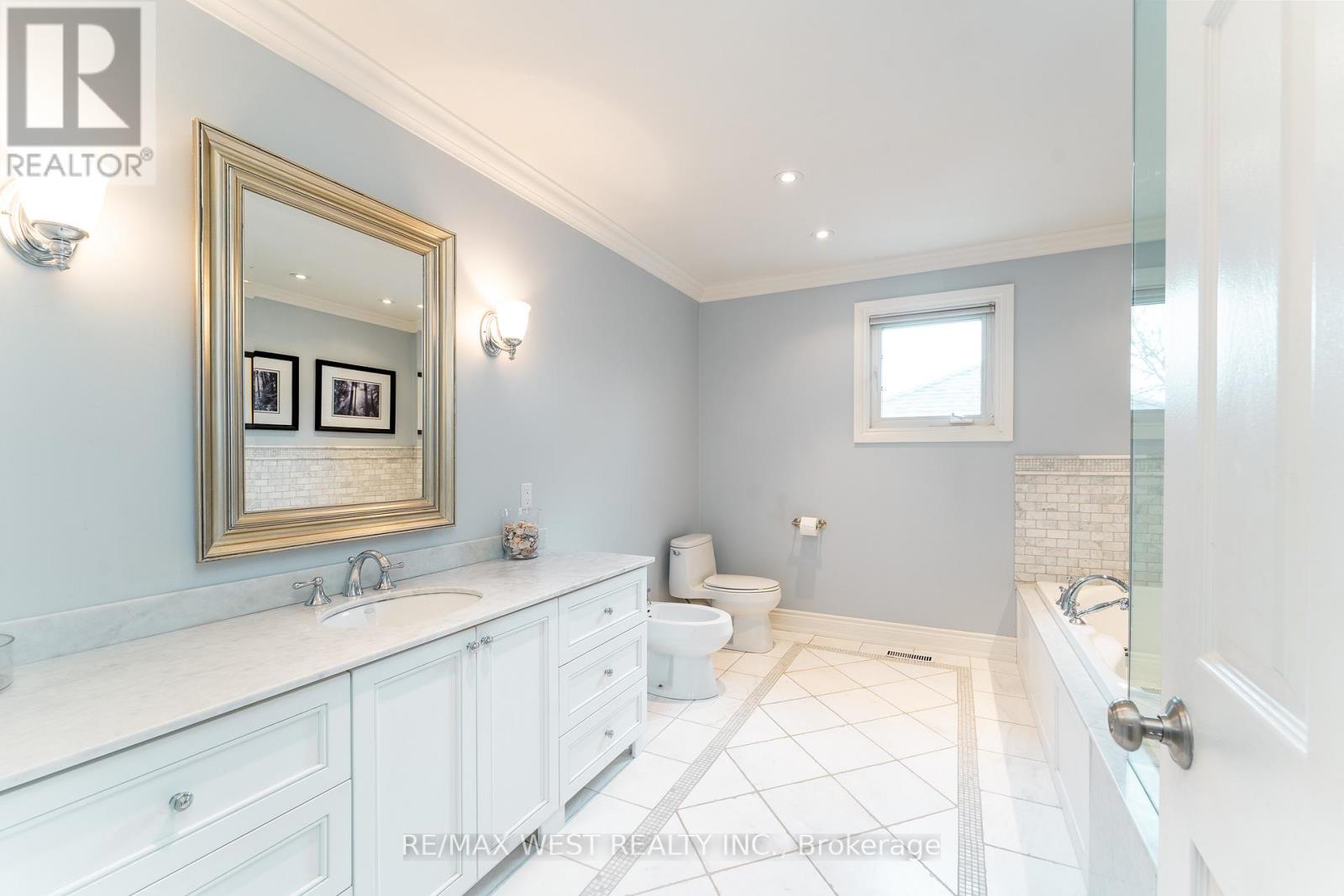 Detached at 18 HARROWSMITH PLACE, Richmond Hill