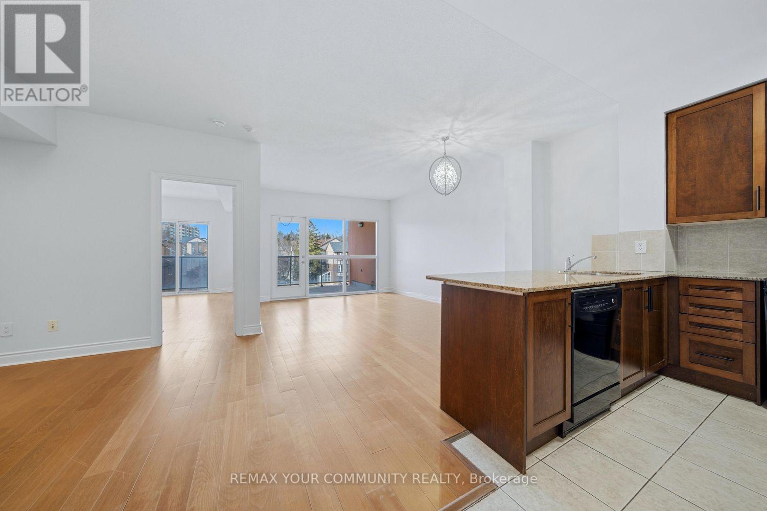 Apartment at 409 - 160 WOODBRIDGE AVENUE, Vaughan