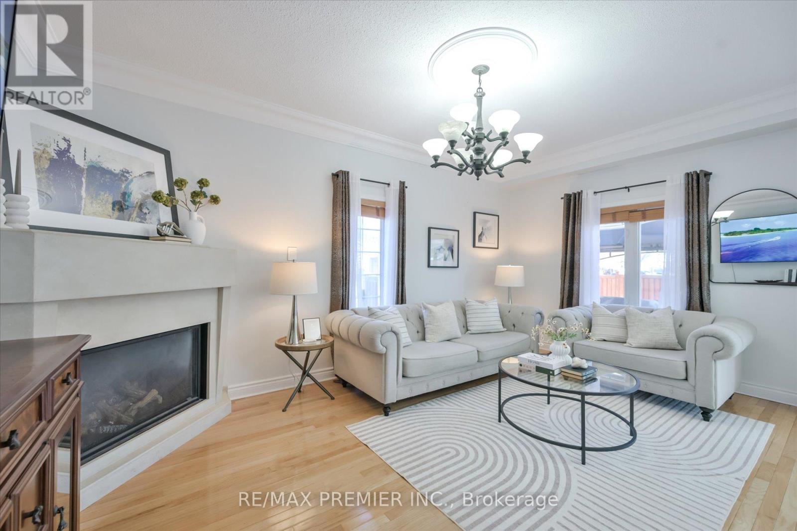 Detached at 7 STONEMOUNT CRESCENT, Essa
