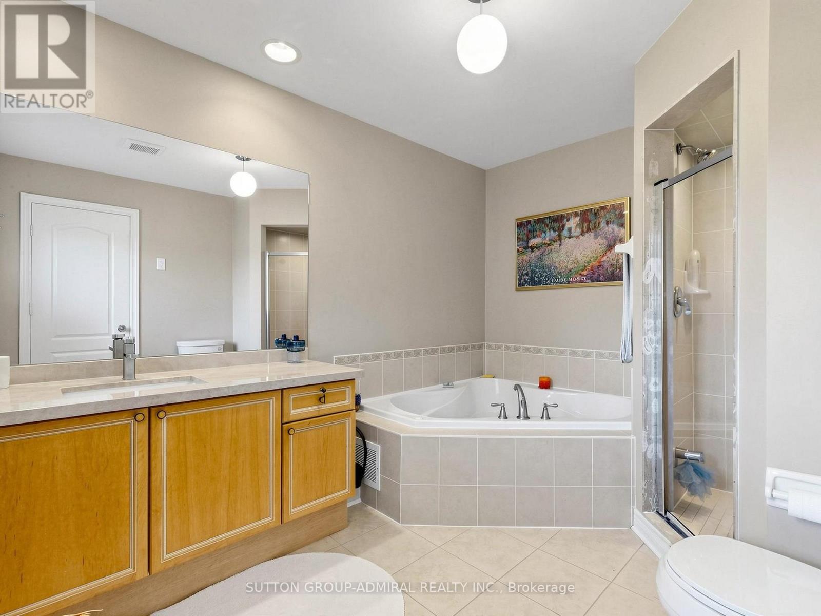 Detached at 22 CANYON HILL AVENUE, Richmond Hill