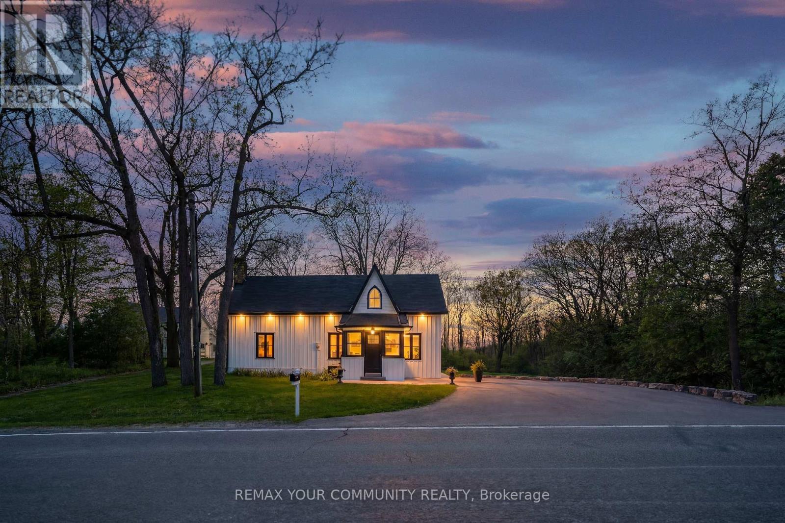 Detached at 12768 WESTON ROAD, King
