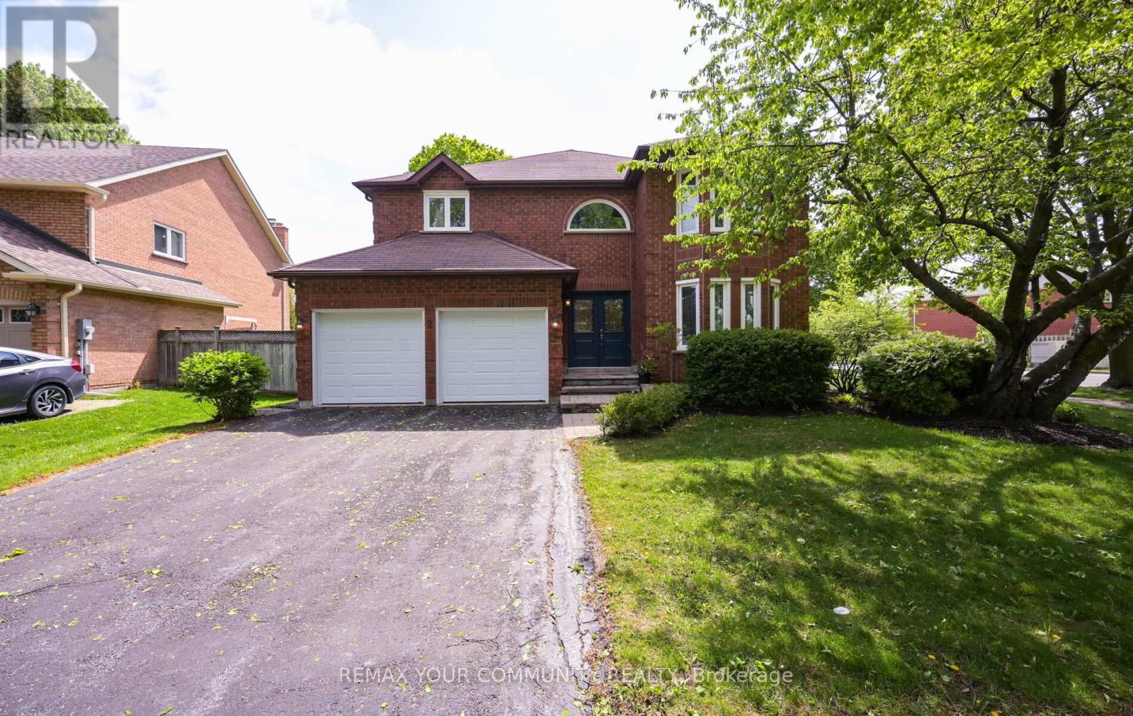 Detached at 2 BALLARD CRESCENT, Newmarket (Armitage)
