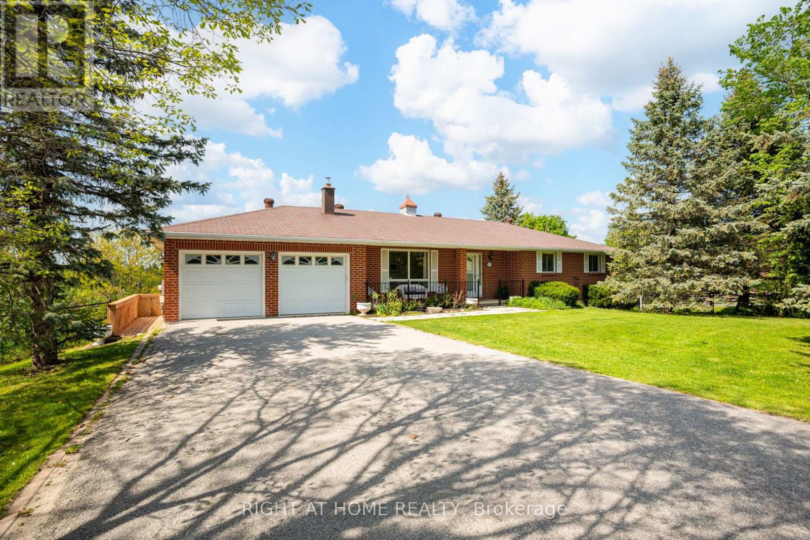 Detached at 24 JOSEPH STREET, Adjala-Tosorontio (Loretto)