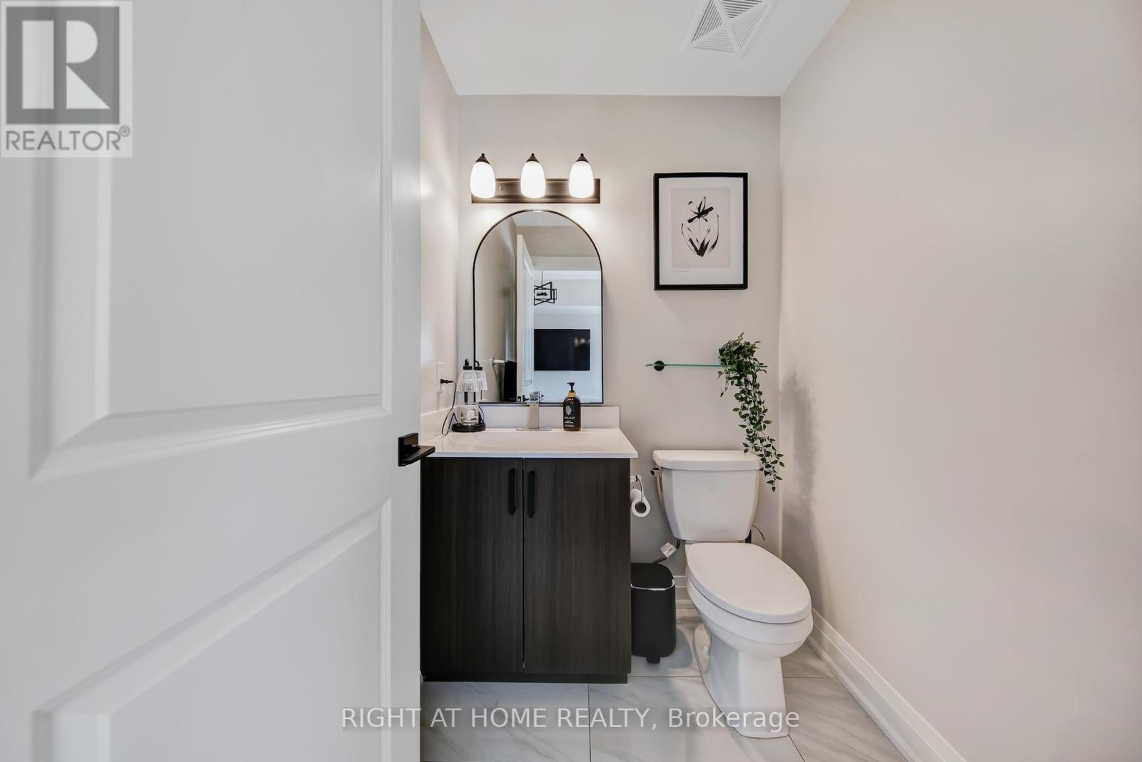 Townhouse at F1103 - 32 COLES AVENUE, Vaughan