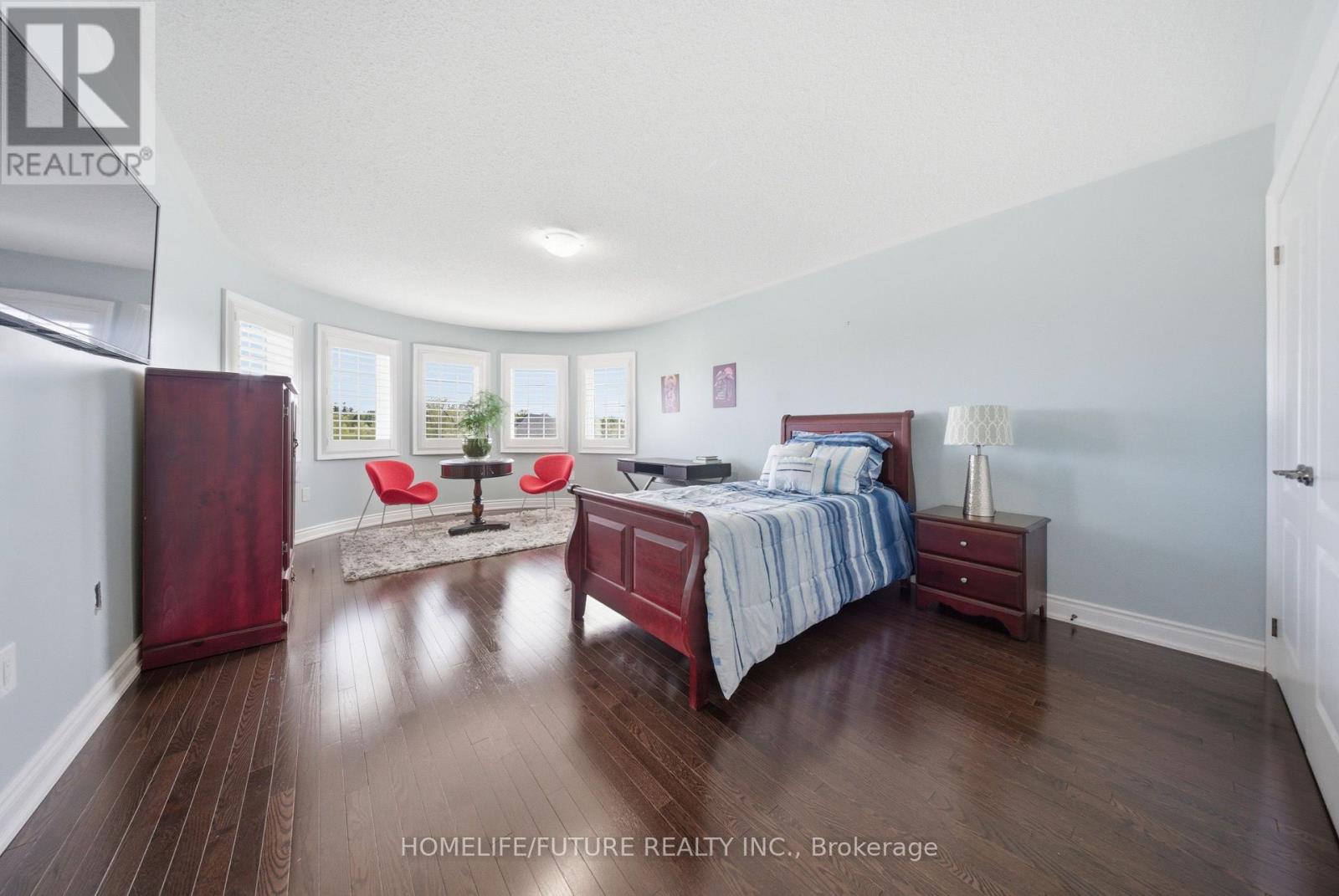 Detached at 9 STONESTHROW CRESCENT, Uxbridge