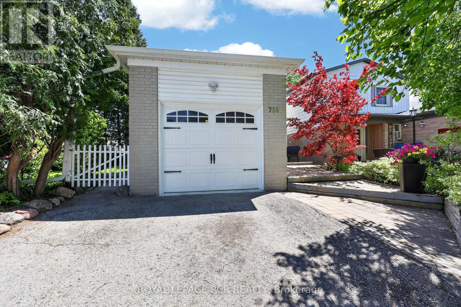 Semi-Detached/Link at 758 BEMAN DRIVE, Newmarket (Huron Heights-Leslie Valley)
