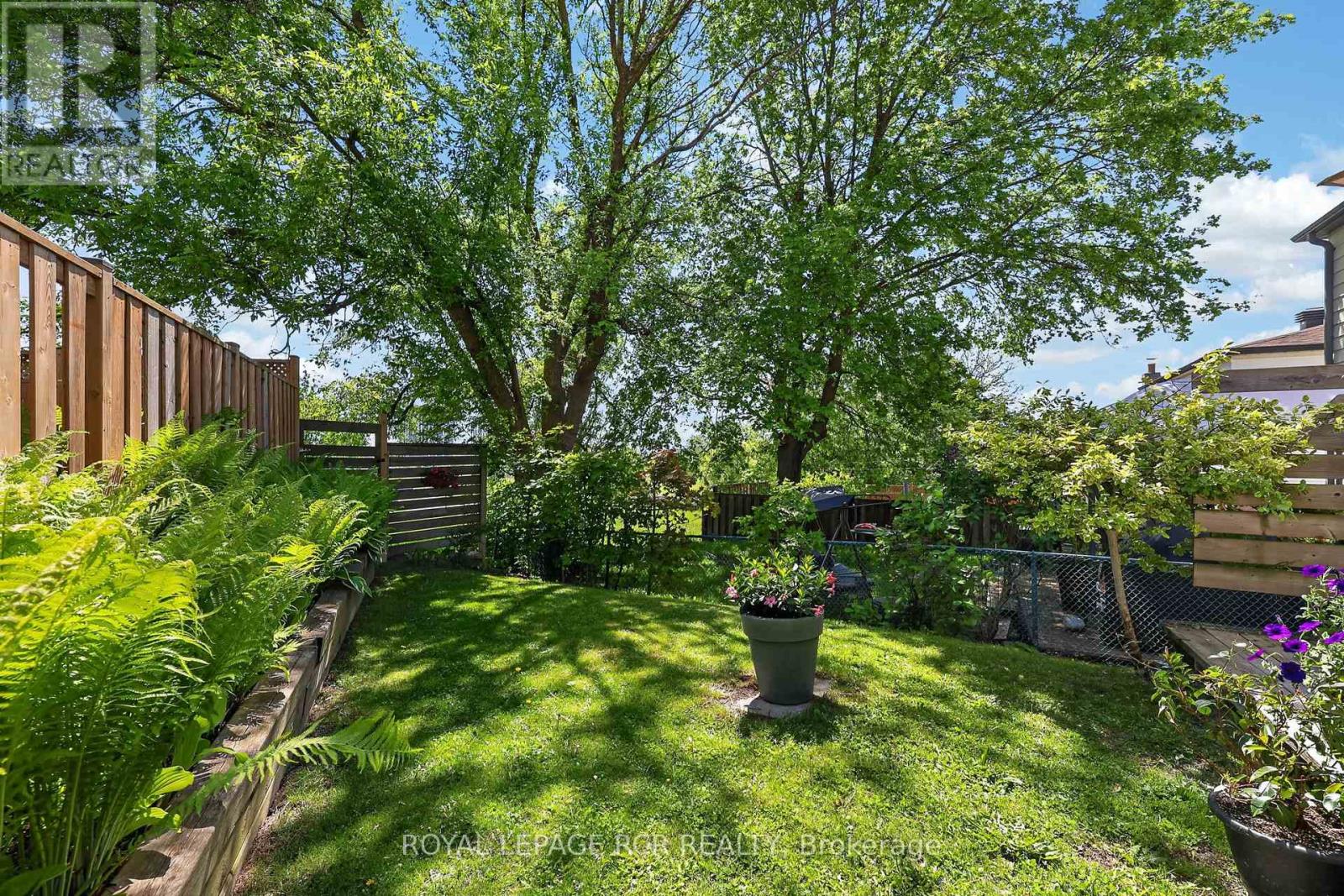 Semi-Detached/Link at 758 BEMAN DRIVE, Newmarket