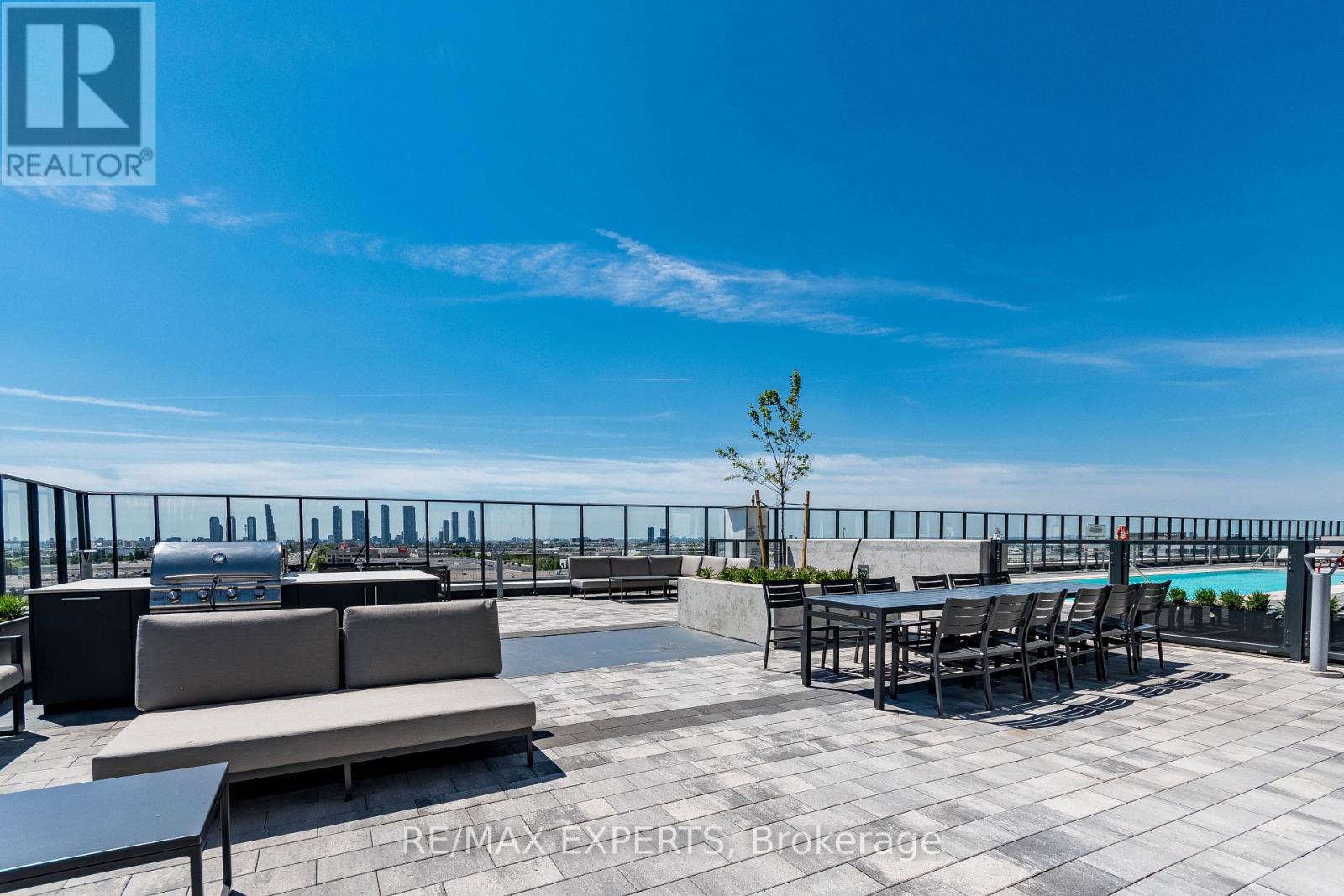 Apartment at 320 - 8960 JANE STREET S, Vaughan