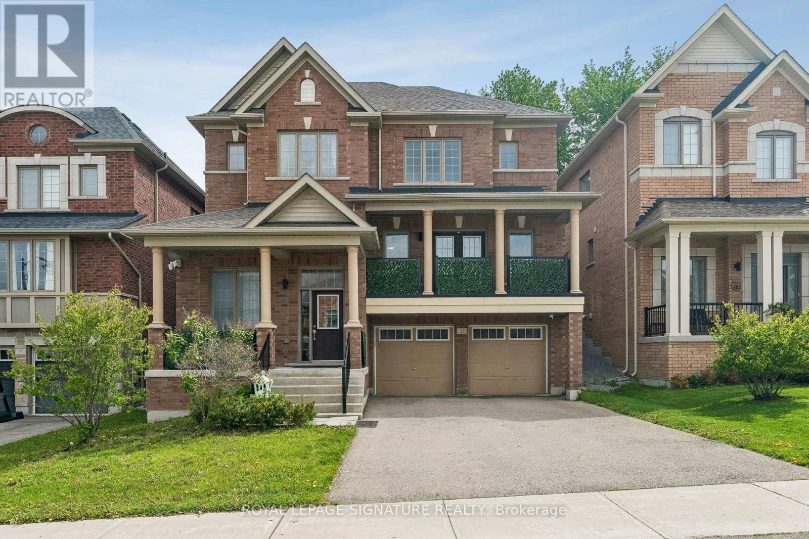 Detached at 23 CYPRUS GLEN, East Gwillimbury (Holland Landing)