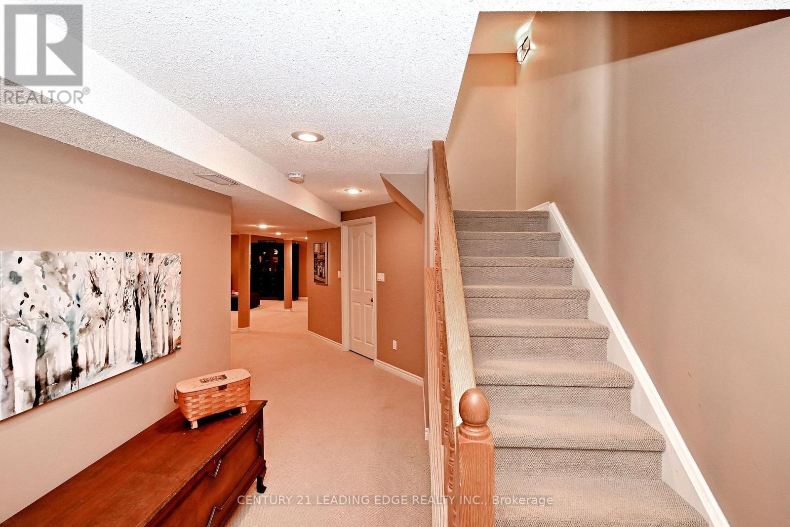 Detached at 34 PANDORA COURT, Richmond Hill