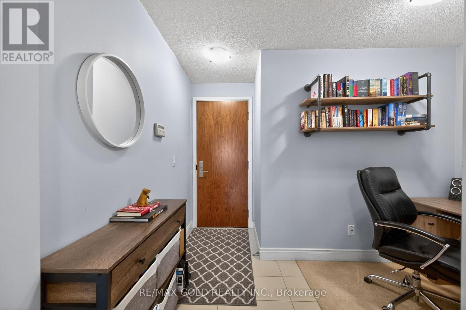 Apartment at 319 - 37 GALLERIA PARKWAY, Markham