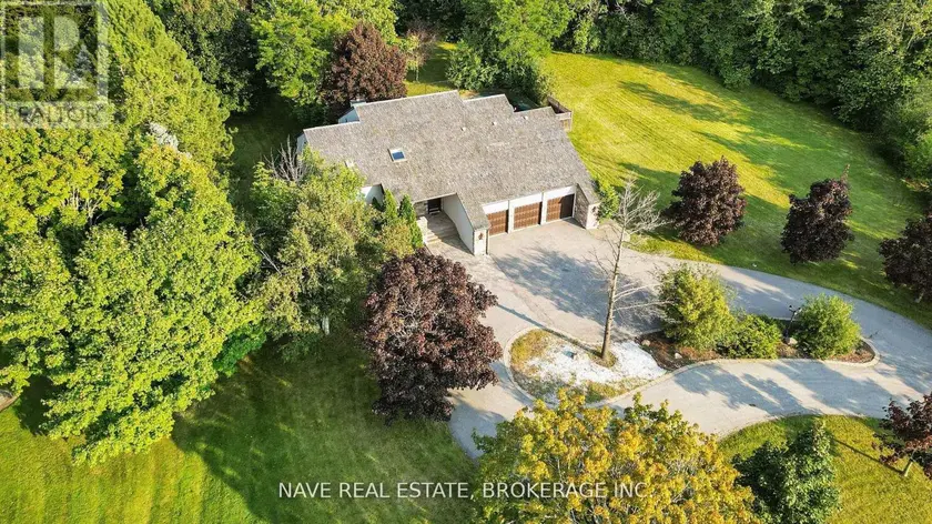 Detached at 63 ELDERBERRY TRAIL, Aurora (Aurora Estates)