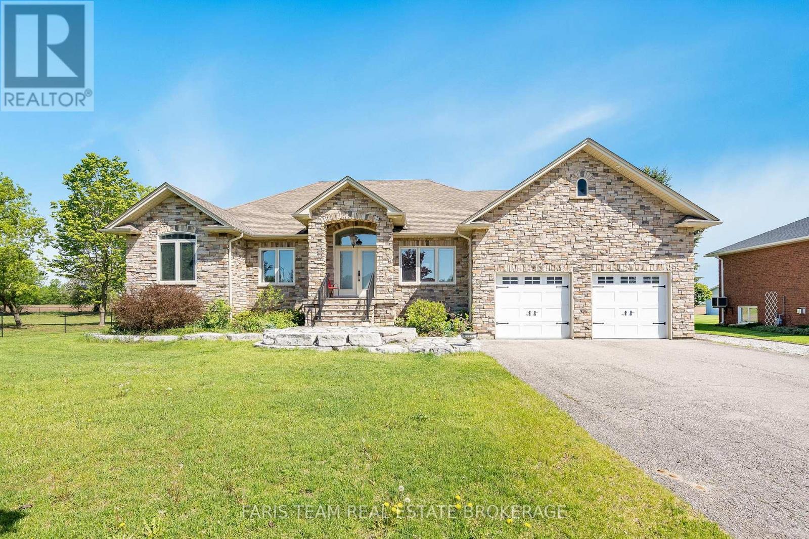 Detached at 30 FISHER DRIVE, Adjala-Tosorontio (Everett)