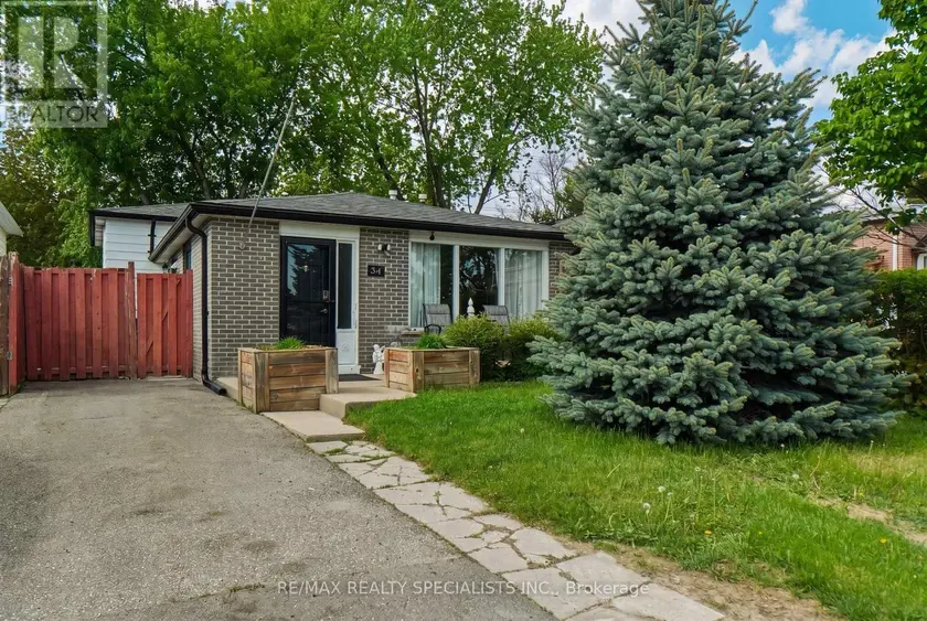 Semi-Detached/Link at 34 ALPHONSUS COURT, New Tecumseth