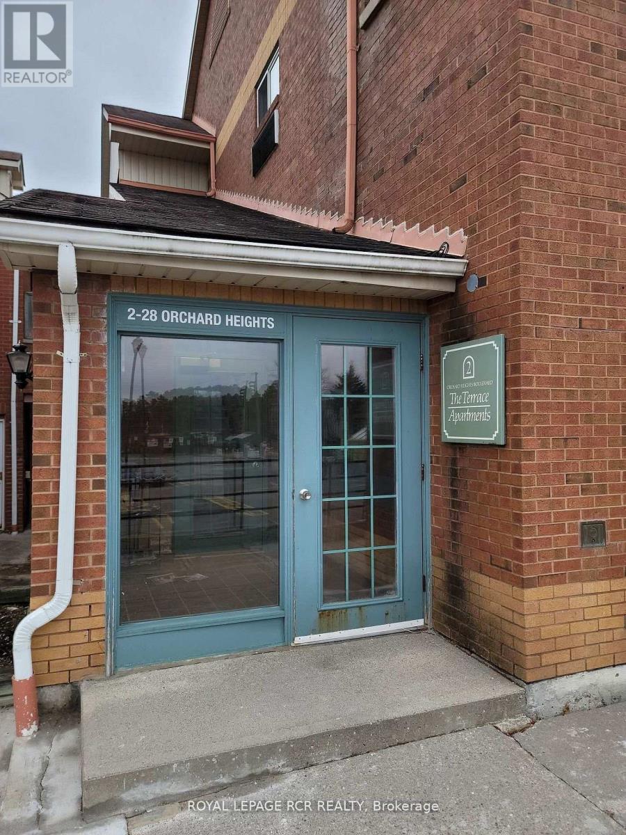 Multiplex at 243 - 2 ORCHARD HEIGHTS BOULEVARD, Aurora