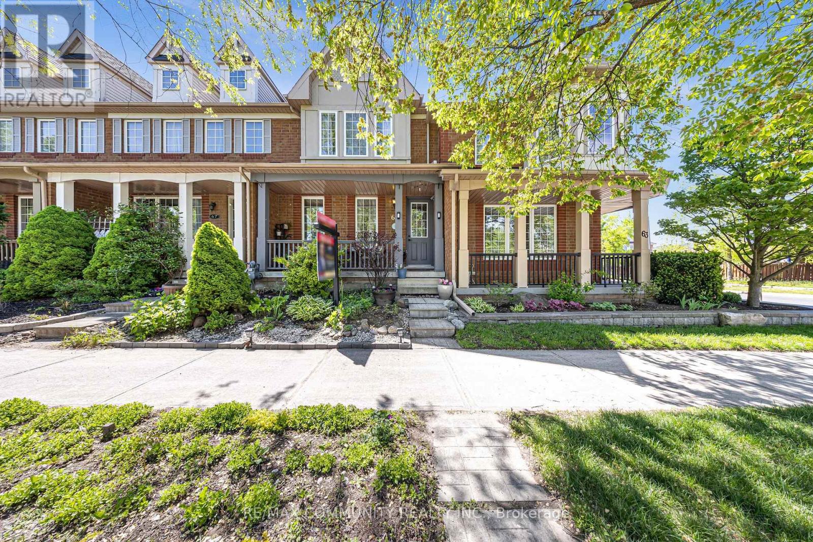 Townhouse at 65 WHITE'S HILL AVENUE, Markham (Cornell)