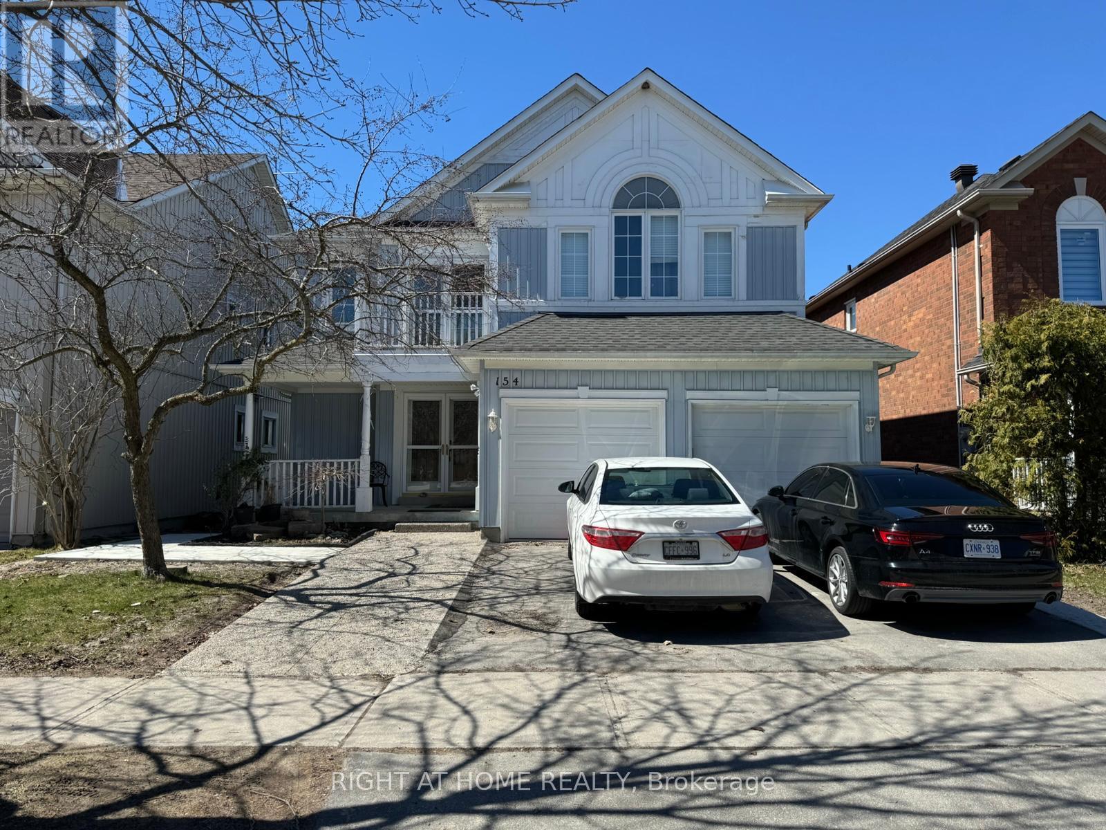 Detached at 154 HOLLANDVIEW TRAIL, Aurora
