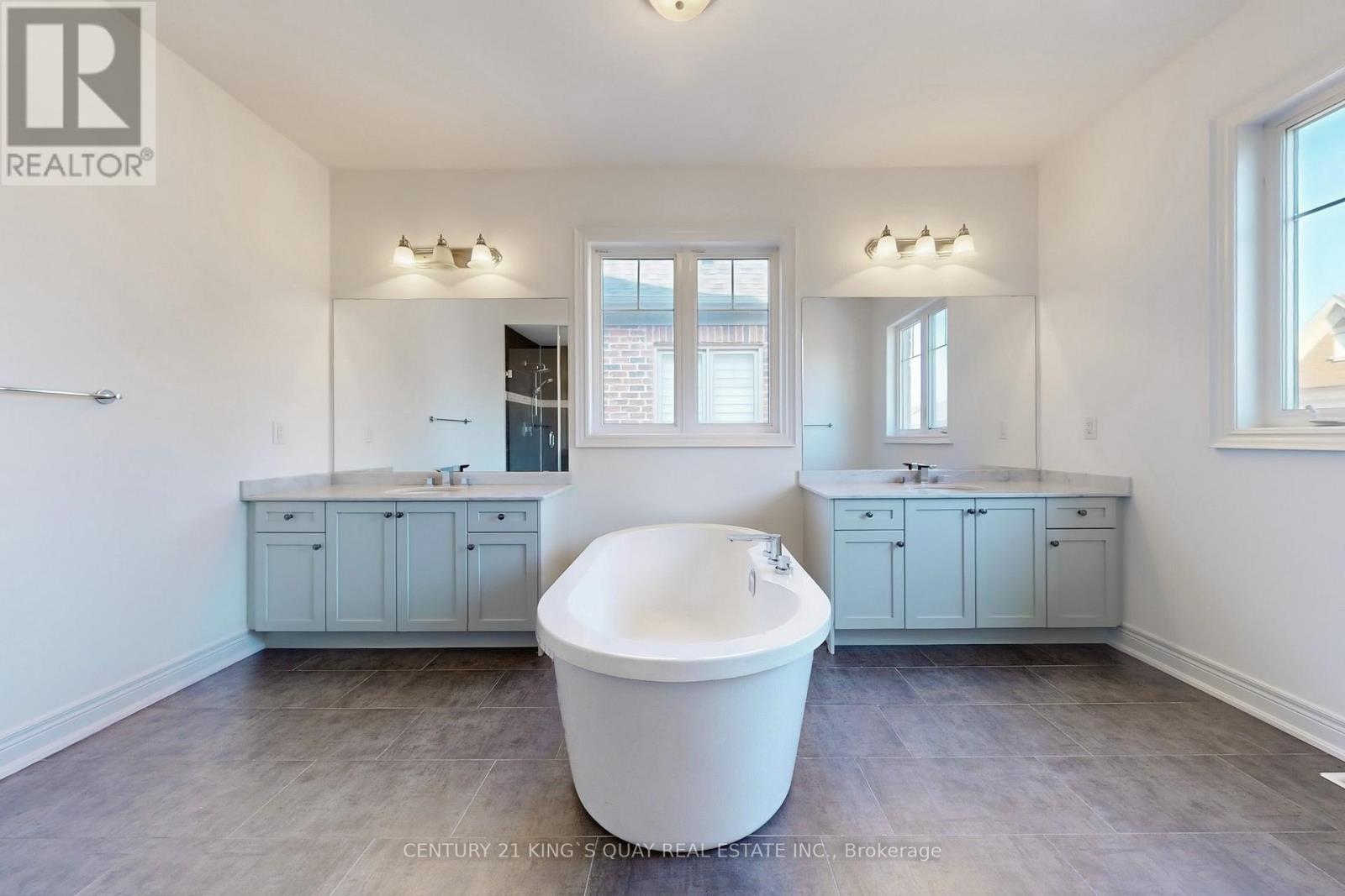 Detached at 41 TORREY PINES ROAD, Vaughan