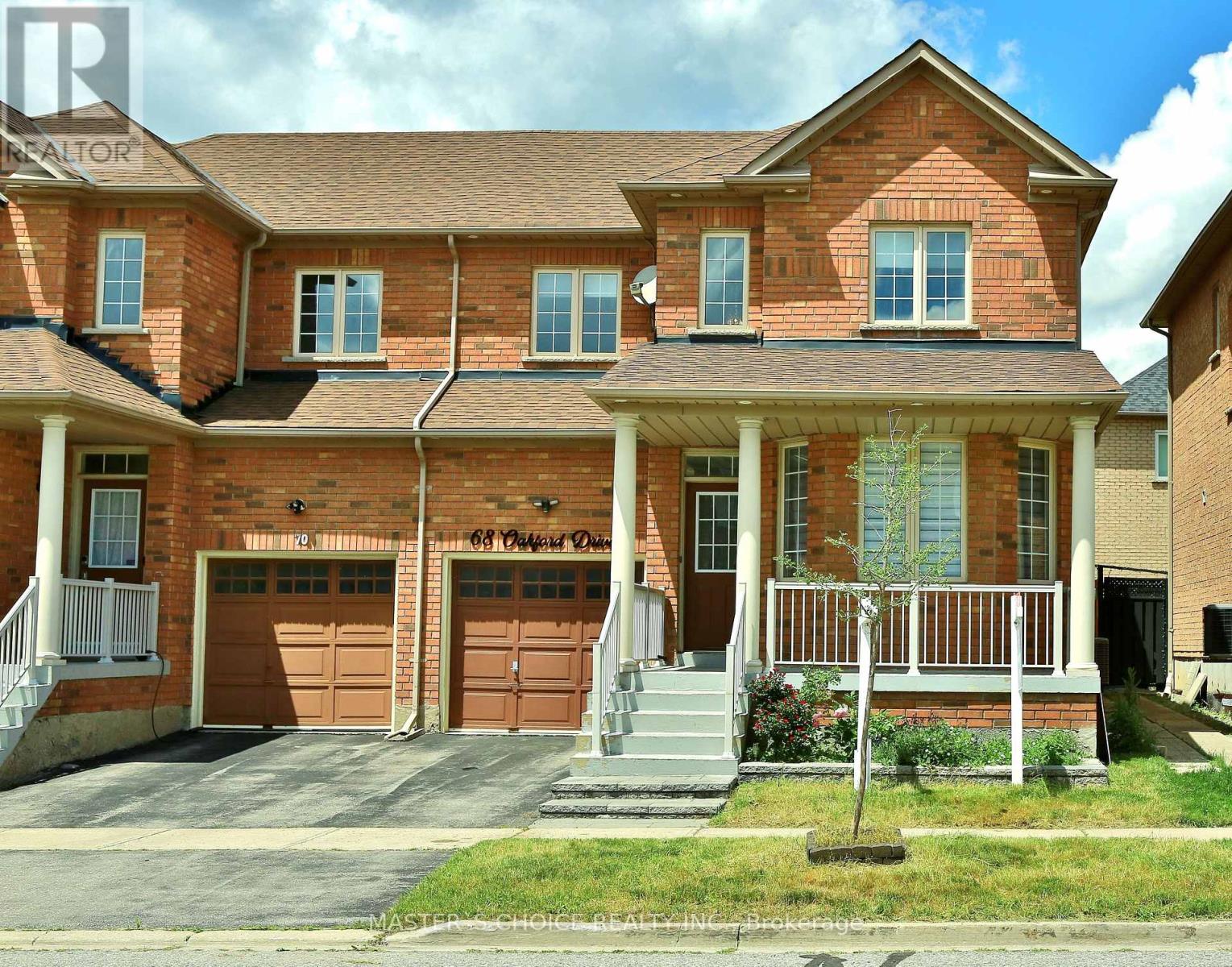 Semi-Detached/Link at 68 OAKFORD DRIVE, Markham (Cachet)