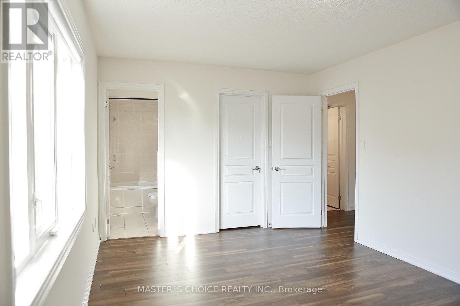 Semi-Detached/Link at 68 OAKFORD DRIVE, Markham