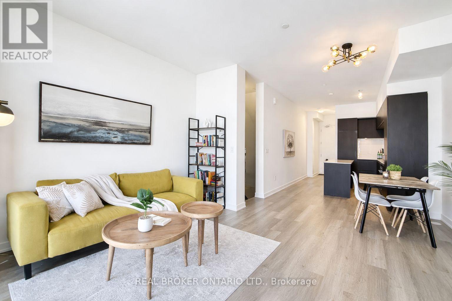 Townhouse at 404 - 11 STECKLEY HOUSE LANE, Richmond Hill