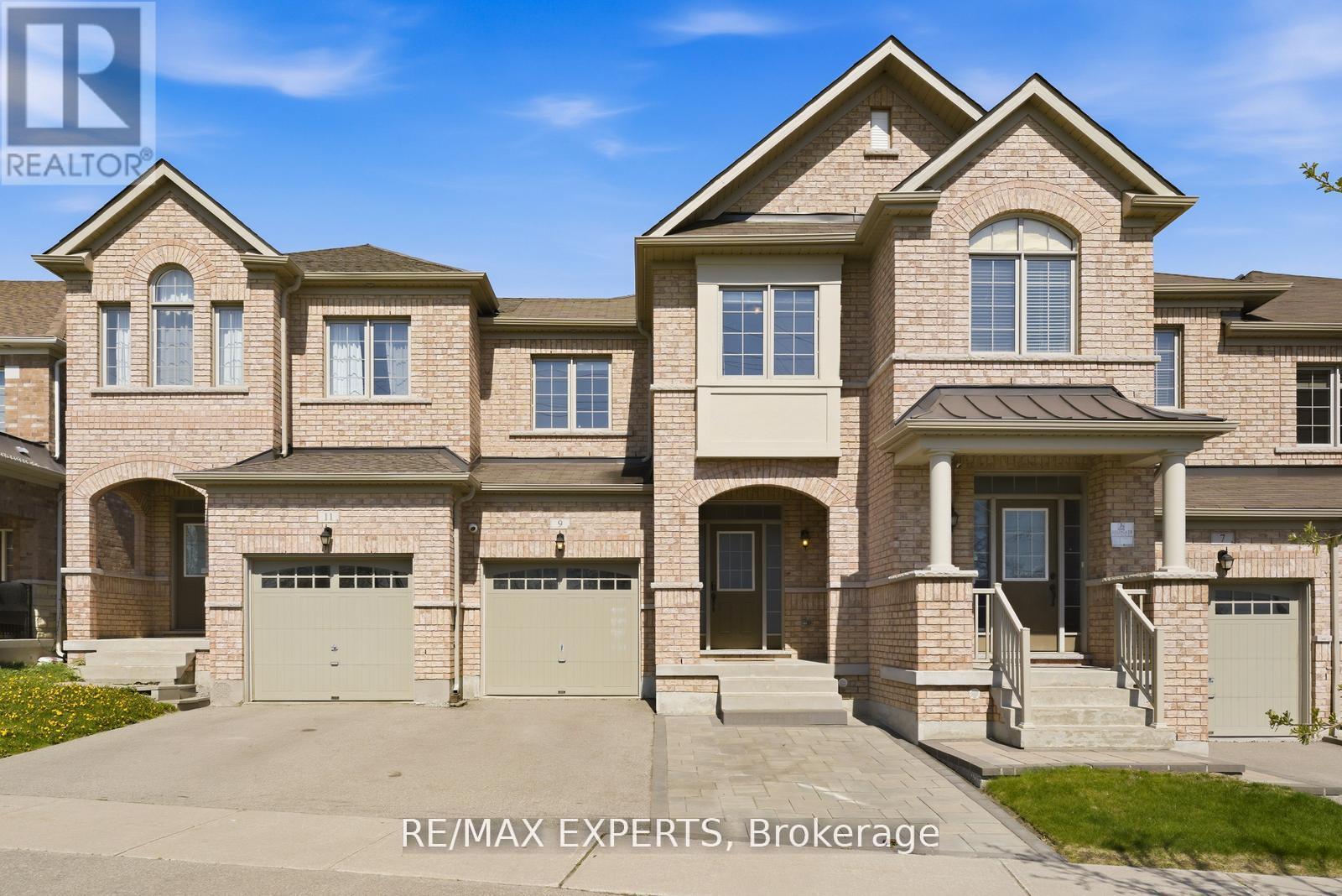 Townhouse at 9 PORT ARTHUR CRESCENT, Richmond Hill