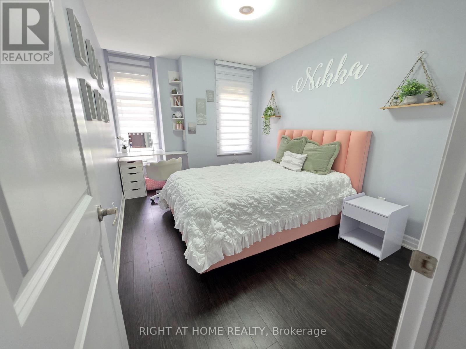 Semi-Detached/Link at 24 WELLS ORCHARD CRESCENT, King
