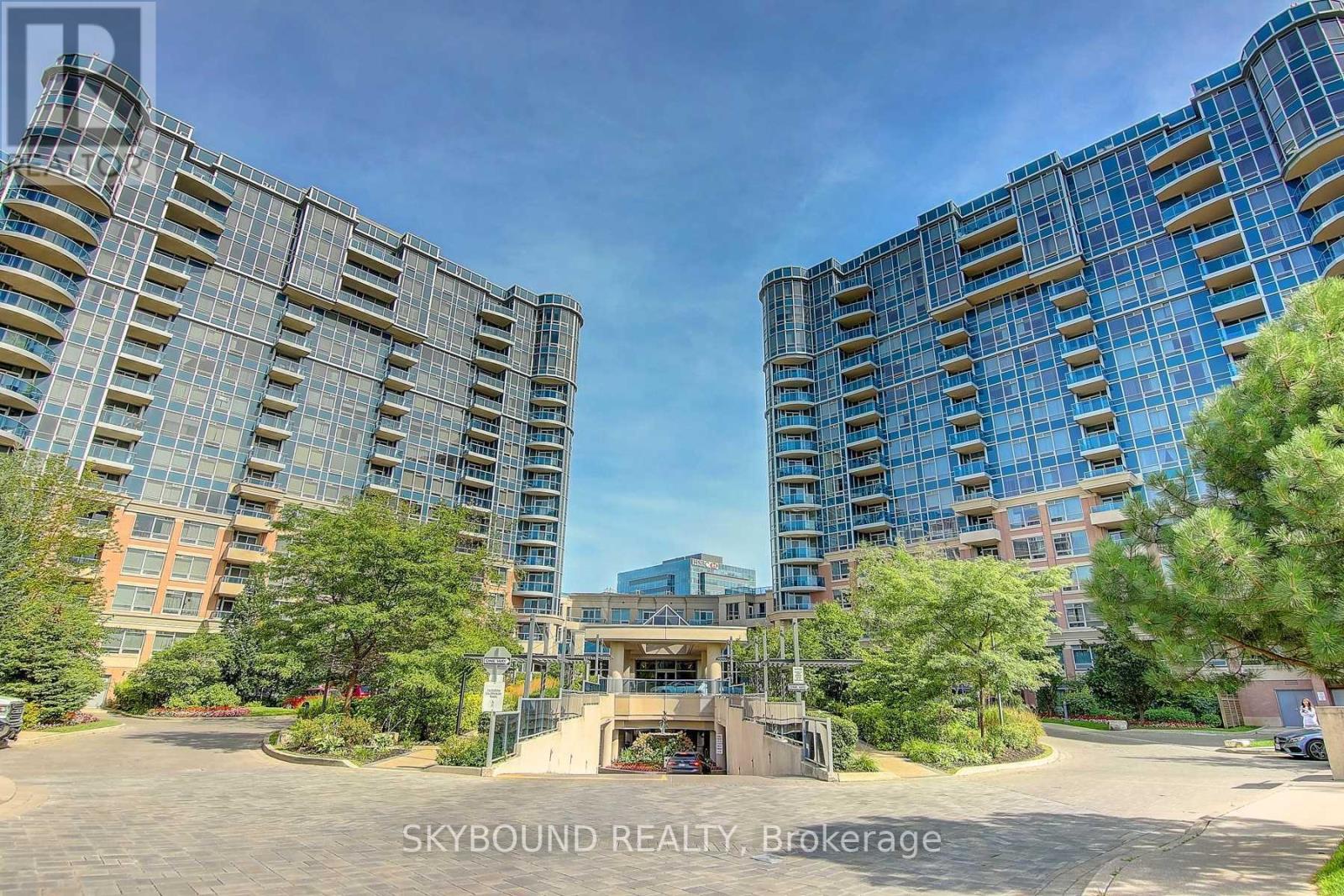 Apartment at 131 - 33 COX BOULEVARD, Markham (Unionville)
