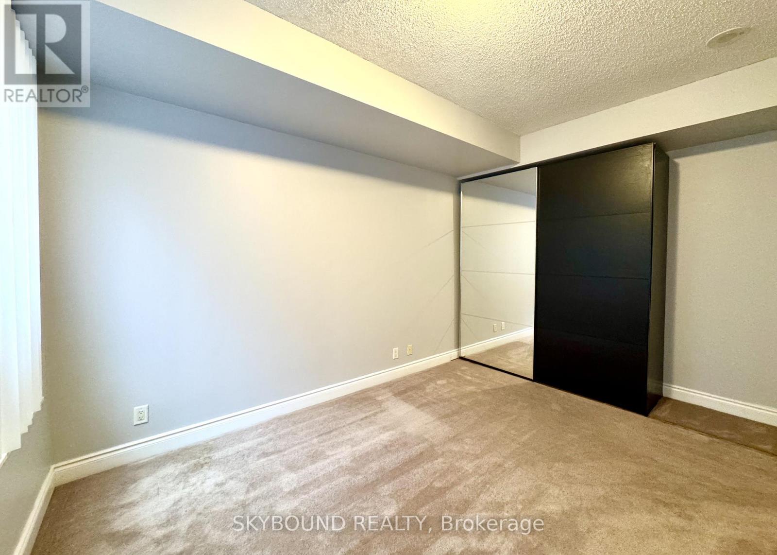 Apartment at 131 - 33 COX BOULEVARD, Markham