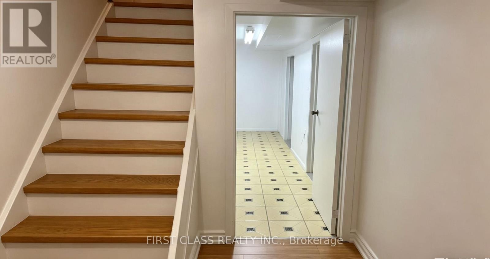Semi-Detached/Link at 51 CHASE COURT, Markham