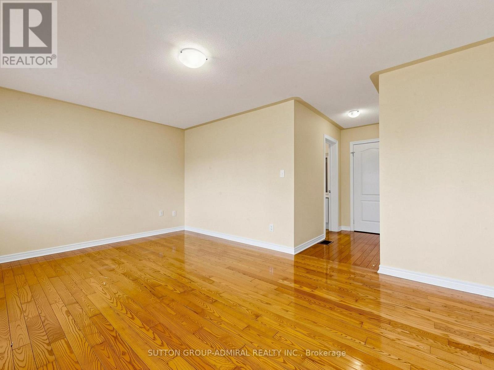 Semi-Detached/Link at 84 WESTOLIVIA TRAIL, Vaughan