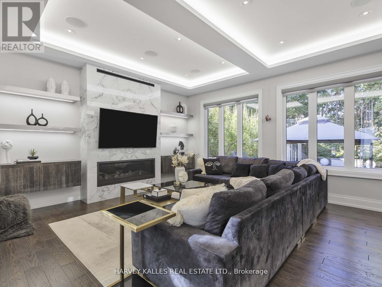Detached at 10 MALAREN ROAD, Vaughan