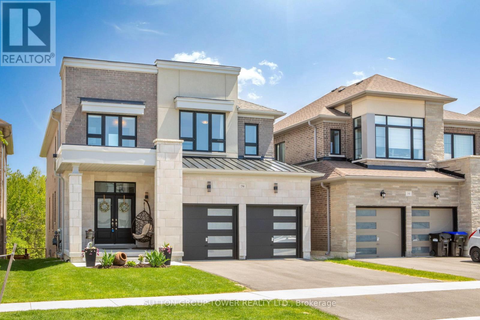 Detached at 194 FERRAGINE CRESCENT, Bradford West Gwillimbury