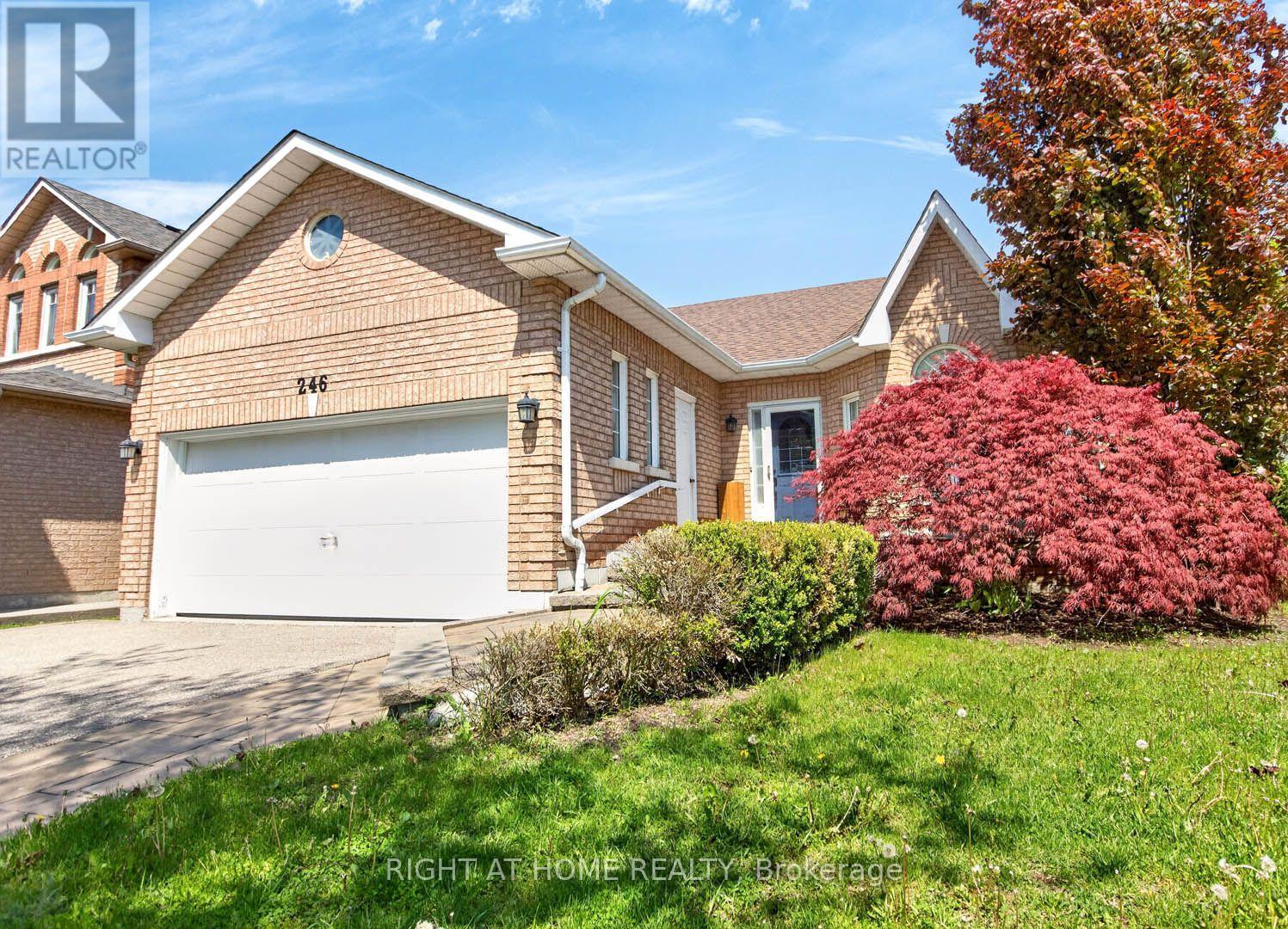 Detached at 246 CAPRONI DRIVE, Vaughan (Maple)