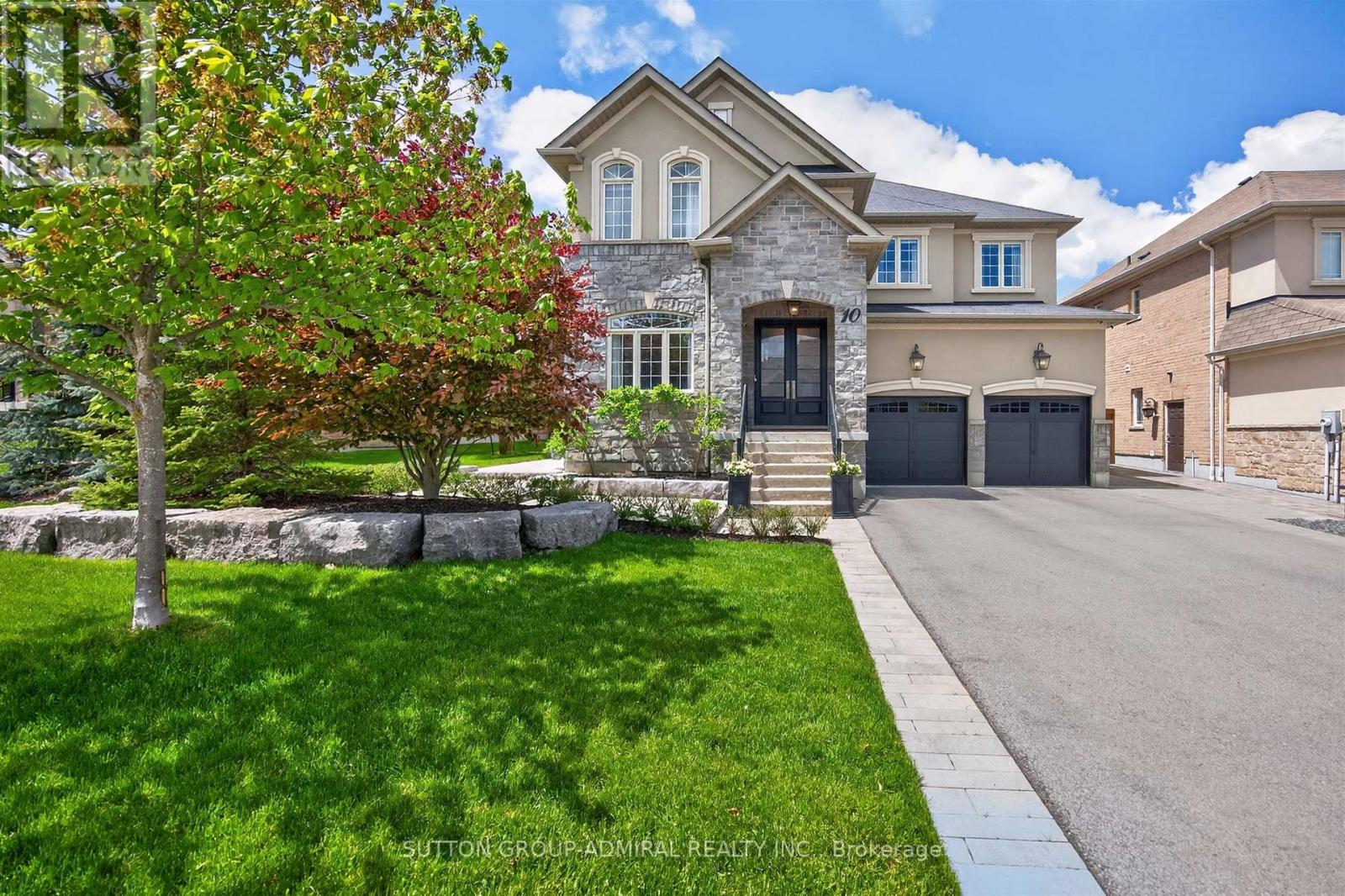 Detached at 10 THOMAS NOBLE COURT, King