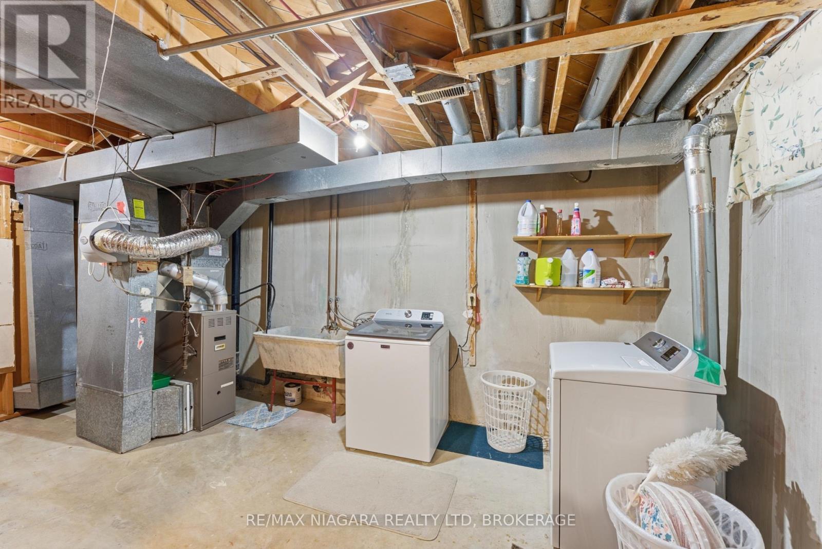 Townhouse at 32 - 1 WOOTTEN WAY S, Markham