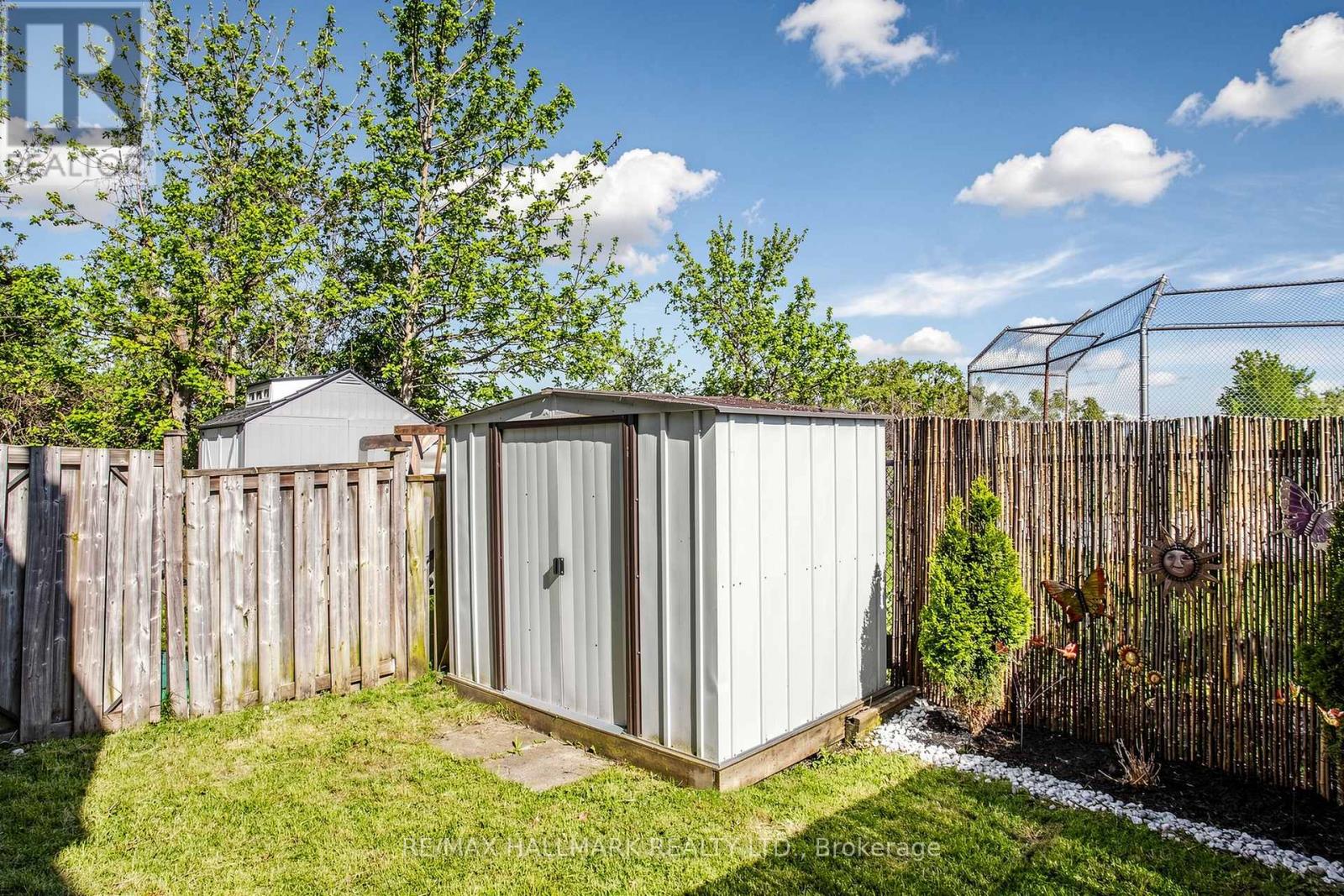 Townhouse at 23 NATALE COURT, Bradford West Gwillimbury