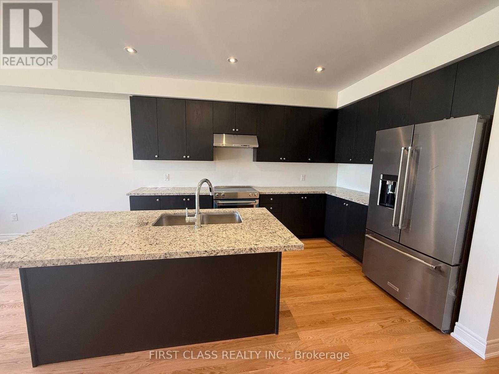 Townhouse at 533 VINE CLIFF BOULEVARD, Markham