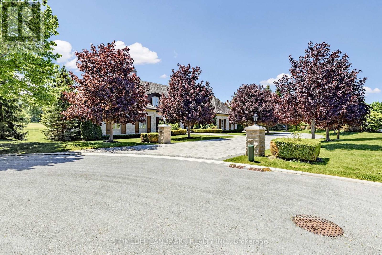 Detached at 19 AWESOME AGAIN LANE, Aurora (Bayview Southeast)
