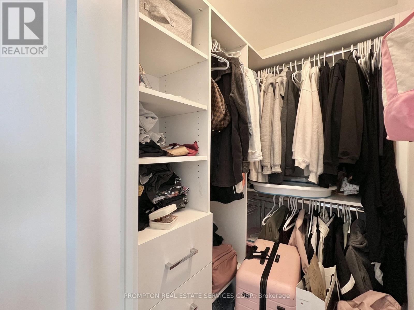 Apartment at 1208 - 95 ONEIDA CRESCENT, Richmond Hill