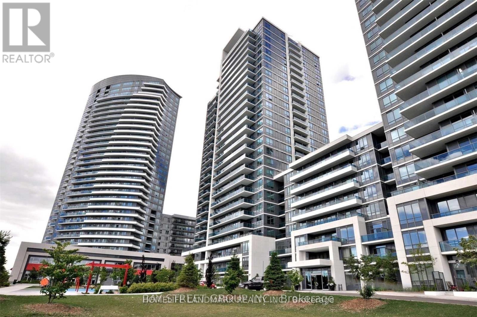 Apartment at 2210 - 7165 YONGE STREET, Markham