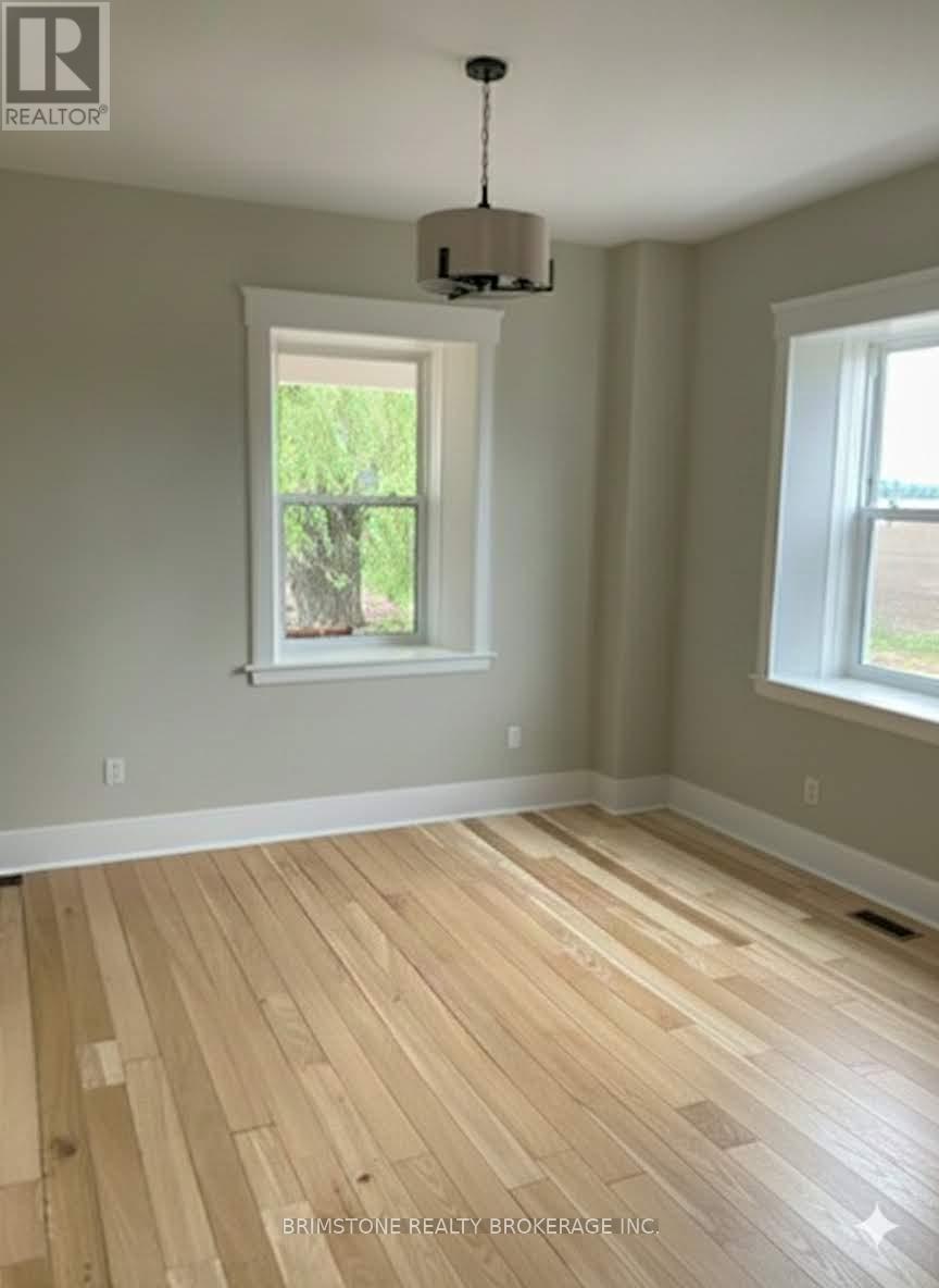 Detached at 7293 10TH LINE, Essa