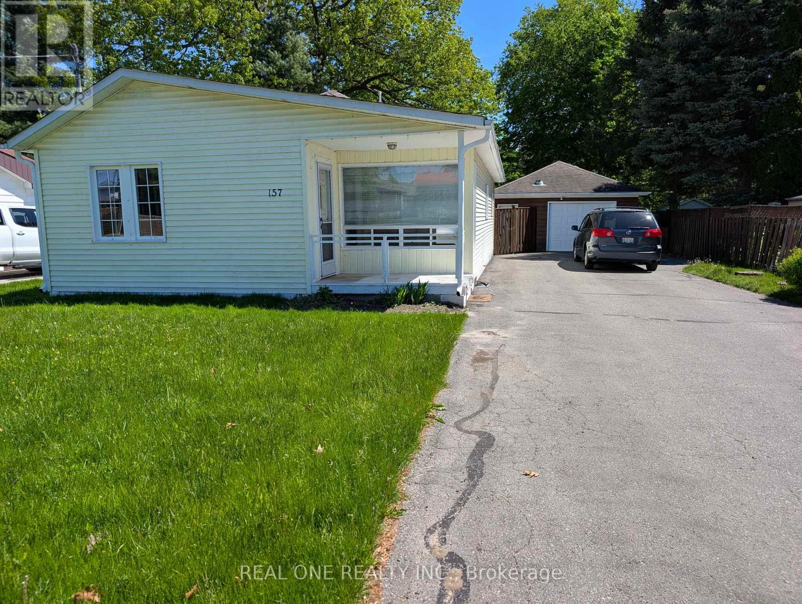 Detached at 157 BESSBOROUGH DRIVE, Georgina (Keswick South)