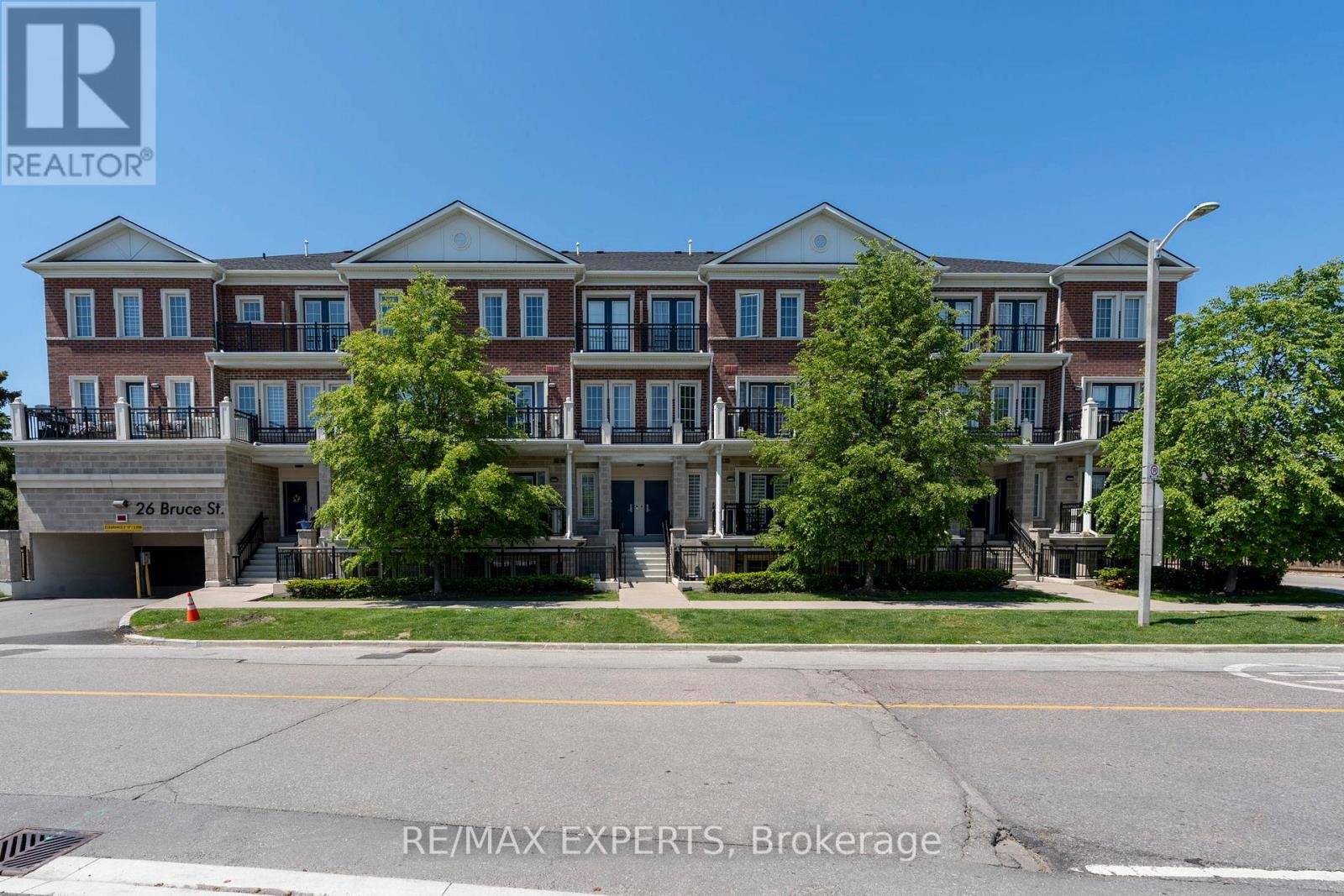 Townhouse at 4 - 26 BRUCE STREET, Vaughan