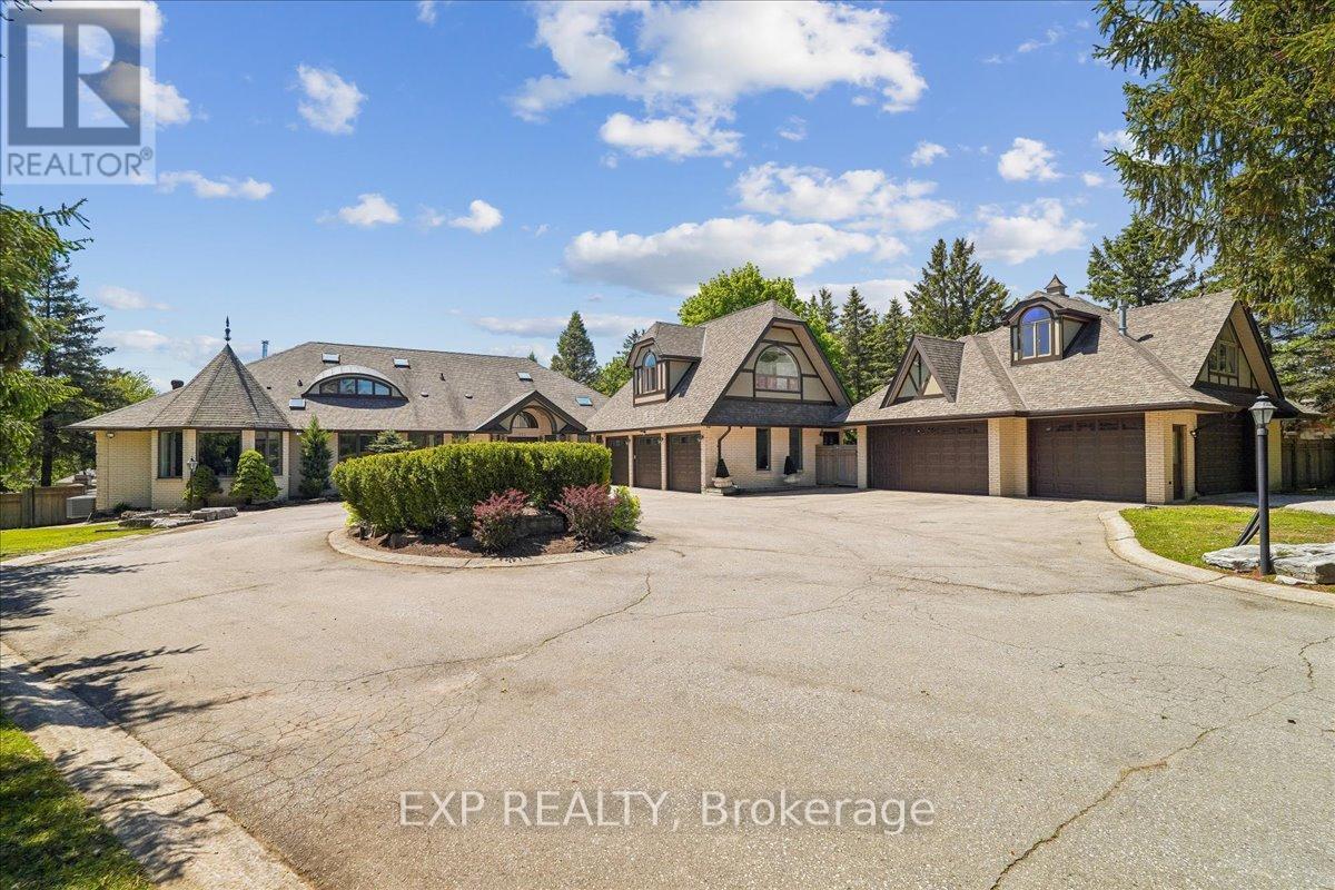 Detached at 332 BURNS BOULEVARD, King