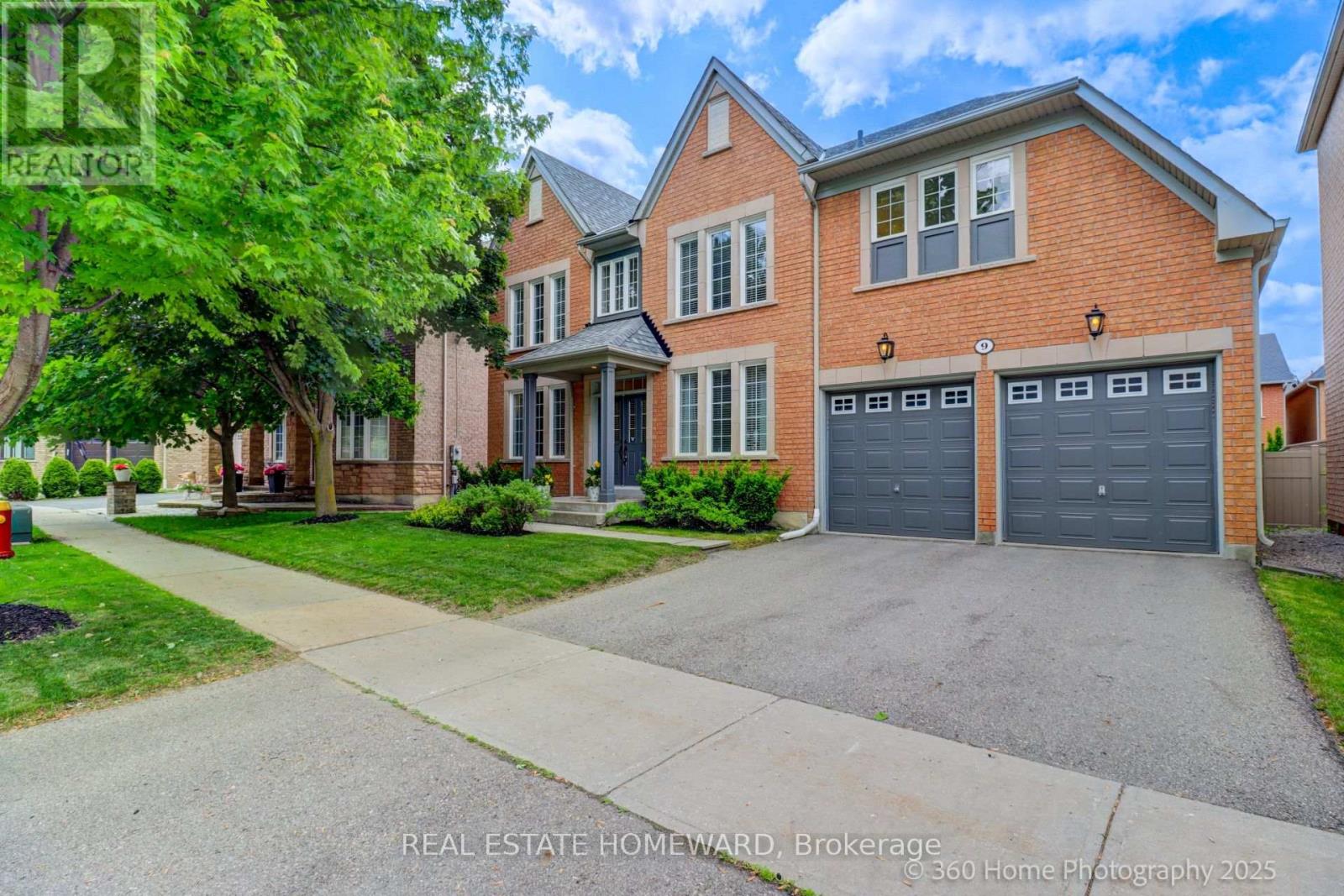 Detached at 9 TARMACK DRIVE, Richmond Hill (Jefferson)