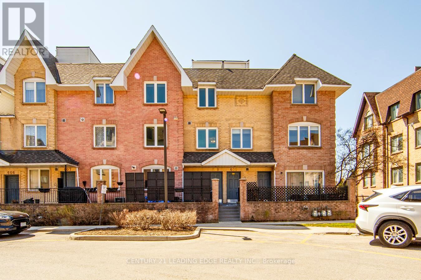 Townhouse at 608 - 75 WELDRICK ROAD E, Richmond Hill (Observatory)