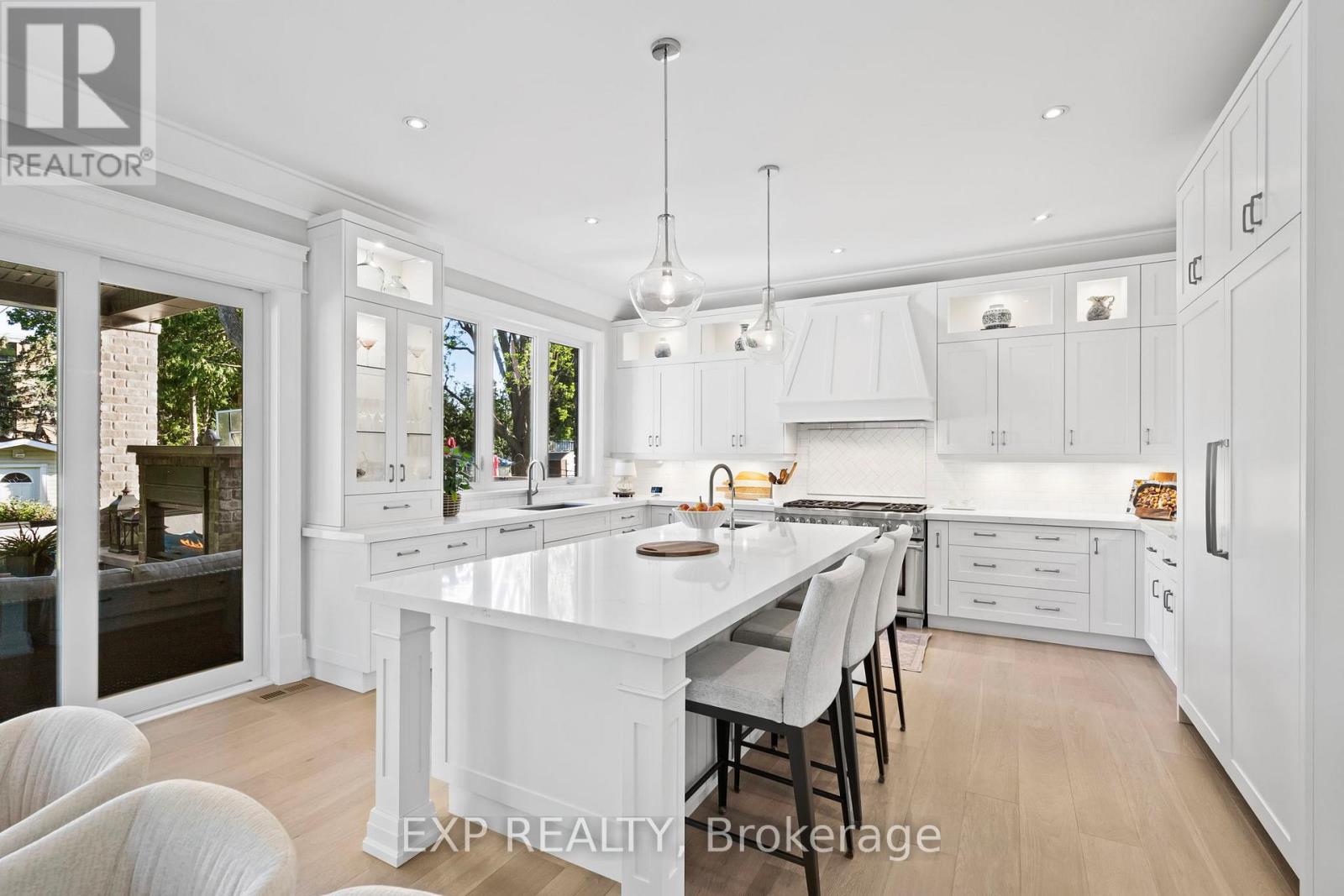 Detached at 74 BEDFORD PARK AVENUE, Richmond Hill