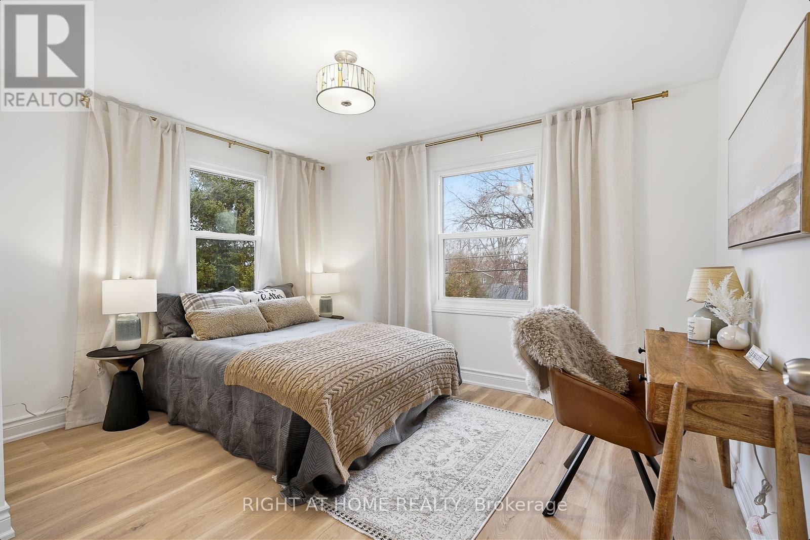 Detached at 259 GLENWOODS AVENUE, Georgina