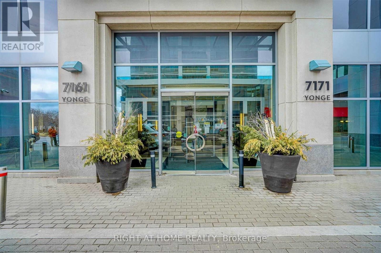 Apartment at 511 - 7171 YONGE STREET, Markham (Grandview)
